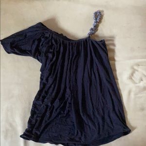 Sky black one shoulder gem strap shirt